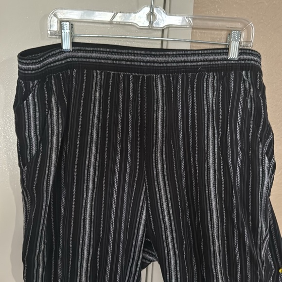 JESSICA SIMPSON PANTS - Picture 3 of 5